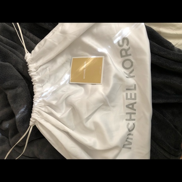 Brown Michael Kors Jet Set Tote Shoulder Bag - Picture 9 of 9